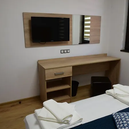 Active Hotel *